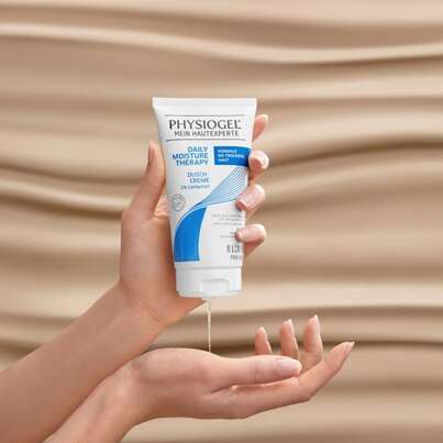 Sie sehen eine Packung PHYSIOGEL® Daily Moisture Therapy Dusch-Creme, Produktbild: 08 PHYSIOGEL® Daily Moisture Therapy Dusch-Creme, A-Nr.: 3867076 - 08