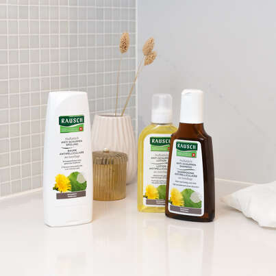 Sie sehen eine Packung RAUSCH Huflattich ANTI-SCHUPPEN SHAMPOO, 200 Milliliter, Produktbild: 03 RAUSCH Huflattich ANTI-SCHUPPEN SHAMPOO, 200 Milliliter, A-Nr.: 2155818 - 03