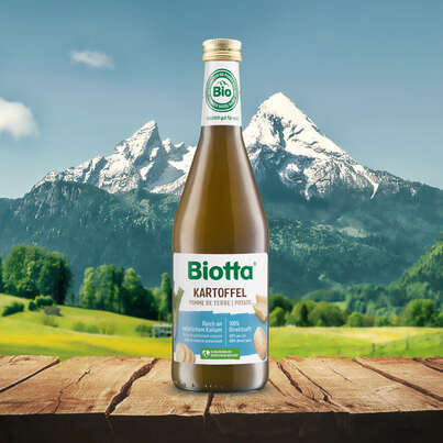 Sie sehen eine Packung Biotta KARTOFFEL Bio, 500 Milliliter, Produktbild: 03 Biotta KARTOFFEL Bio, 500 Milliliter, A-Nr.: 4247973 - 03